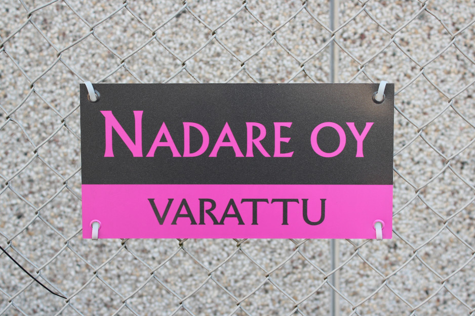 Nadare Oy varattu -kyltti