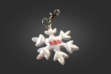 Lumihiutaleen muotoinen pehmoheijastin