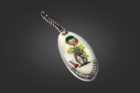 Ovaalin muotoinen pehmoheijastin