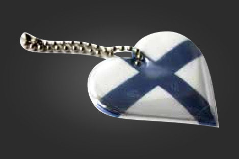 Sydämen muotoinen pehmoheijastin