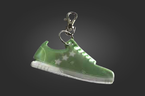 Tennarin muotoinen pehmoheijastin