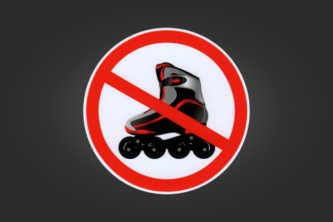 Rullaluistimet kielletty, kieltomerkki